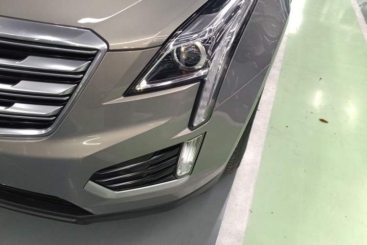 Used Cadillac XT5 2018 28E Four-Wheel Drive Tech Version
