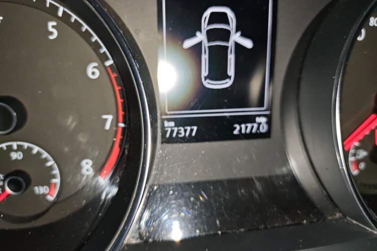 Used Volkswagen Golf 2019 1.6L Automatic Comfort Model China V Standard Odometer Close Up