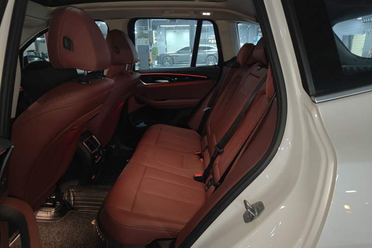 Used BMW iX3 2024 Leading Model