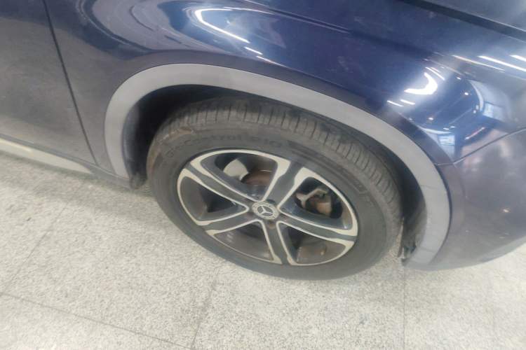 Used Mercedes-Benz GLA 2018 GLA 200 Fashion Model Right Front Wheel Hub
