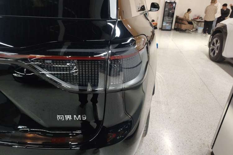 Used Hima AITO M9 2025 Extended-Range Ultra Version 52 kWh 6-Seater