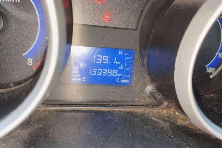 Used CHANGAN KAICHENG Ruixing M80 2014 1.5L CNG Classic Model 4G15S Odometer Close Up