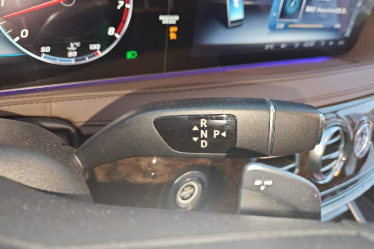 Used Mercedes-Benz S-Class 2018 S 320 L
