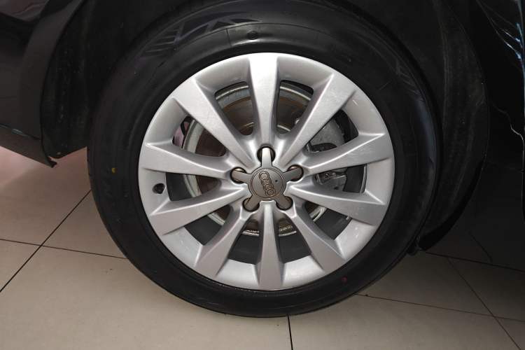 Used Audi A6L 2014 30 FSI Comfort Model
