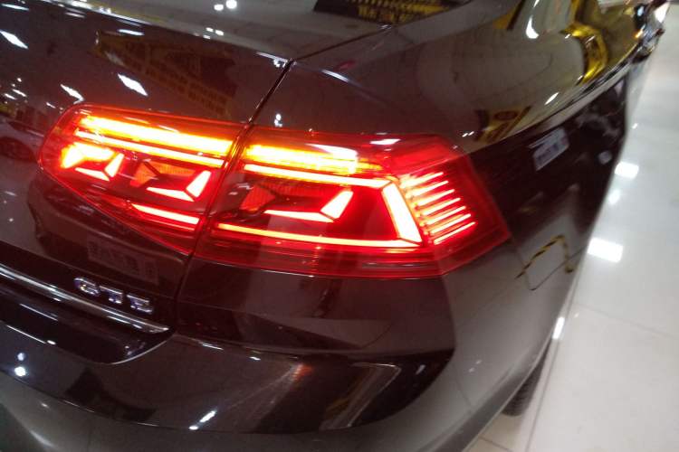 Used Volkswagen Magotan GTE Plug-in Hybrid 2022 GTE Prestige Model