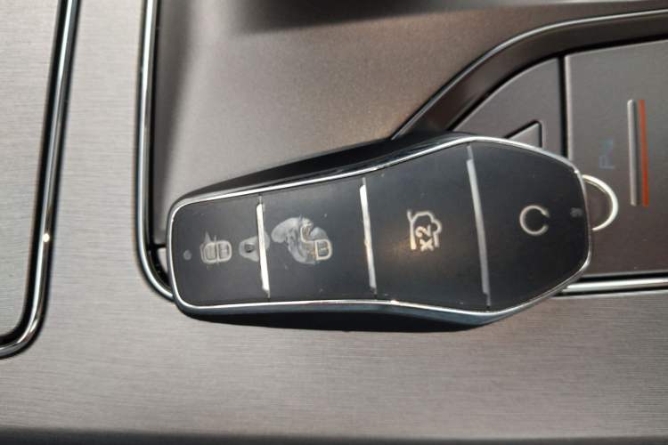 Used BYD Tang New Energy 2025 Intelligent Driving Version DM-i 115KM Flagship Edition Vehicle Key