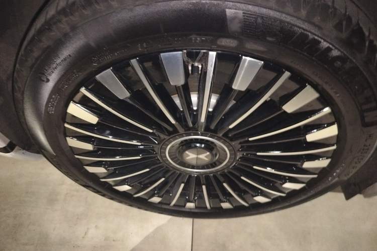 Used XPeng X9 2025 650 Long-Range Max