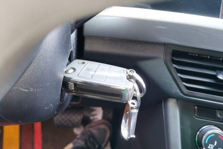 Used Volkswagen Bora 2021 1.5L Automatic Fashionable Smart Connectivity Version Vehicle Key