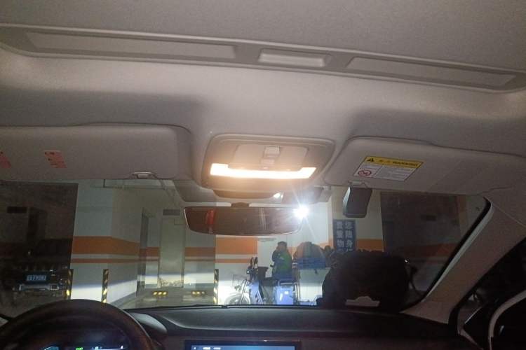 Used Roewe i5 2021 Revised Version 1.5L CVT Diamond Edition
