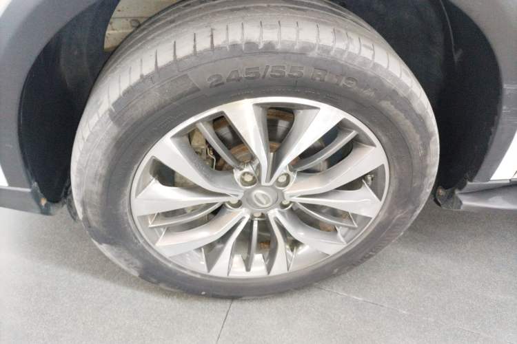 Used GAC Trumpchi GS8 2017 320T Two-Wheel Drive Luxury Smart Connectivity Version (7 Seats)