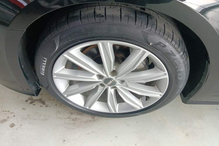 Used Audi A6L 2021 45 TFSI Prestige Dynamic Edition Left Front Wheel Hub