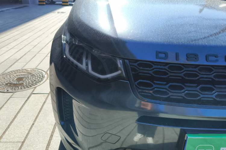 Used Land Rover Discovery Sport 2022 Revised Version 249 PS R-Dynamic S Performance Edition 5 Seats Right Front Headlight
