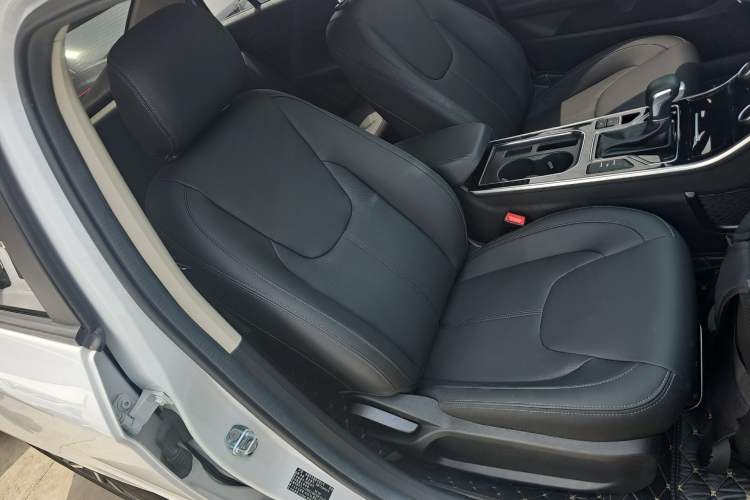 Used Chery Arrizo 5 2024 Edition People's Benefit Version 1.5L CVT Fashion Model Right Front Seat