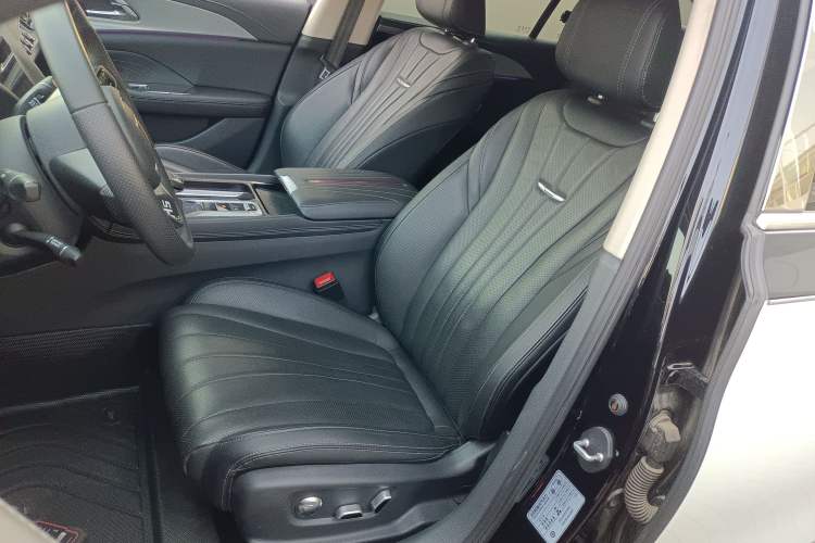 Used Hongqi H5 2023 2.0T Automatic Smart Connect Flagship Edition