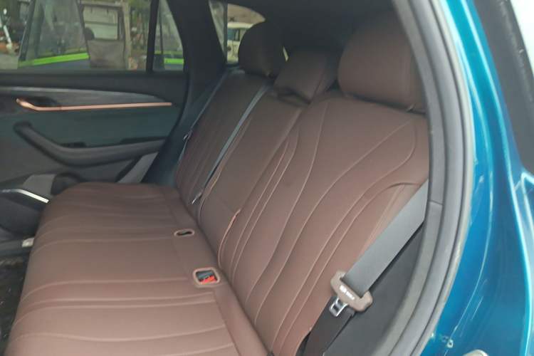 Used Geely Auto Monjaro L 2023 2.0TD High-Power Automatic Two-Wheel Drive Flagship Version Left Rear Seat