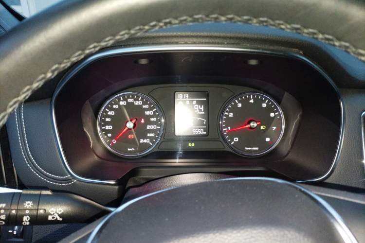 Used Roewe RX5 2020 20T Automatic 4G Connected Million Edition
