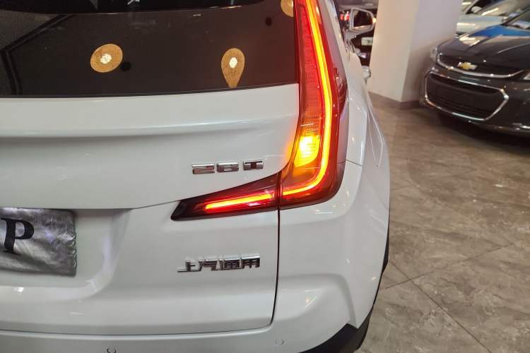 Used Cadillac XT4 2020 28T Two-Wheel-Drive Leading Version
