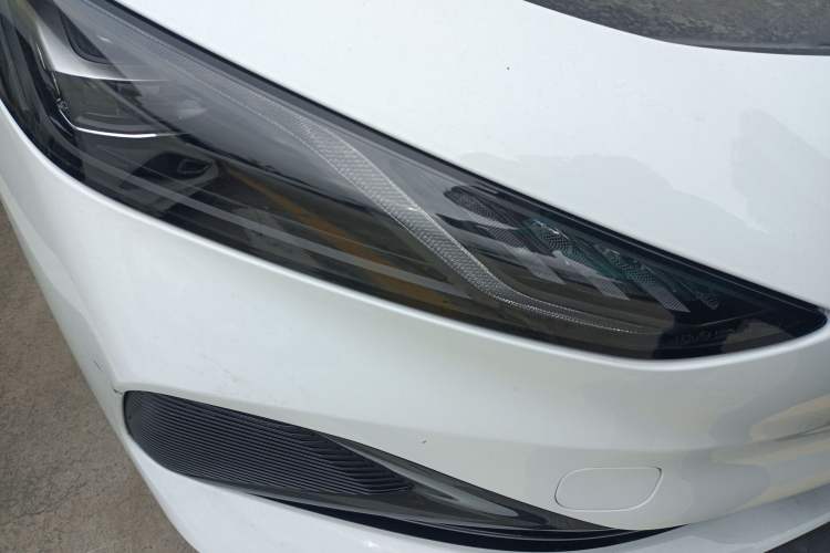 Used Roewe D7 2025 DMH 125km World Champion Excellence Edition Right Front Headlight