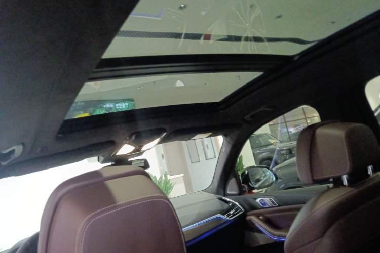 Used BMW X5 2022 Restyled xDrive 40Li Luxury Edition M Sport Package
