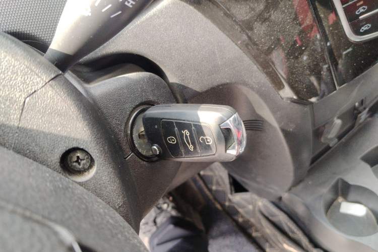 Used Haval H1 2016 Red Label 1.5L AMT Comfort Model
