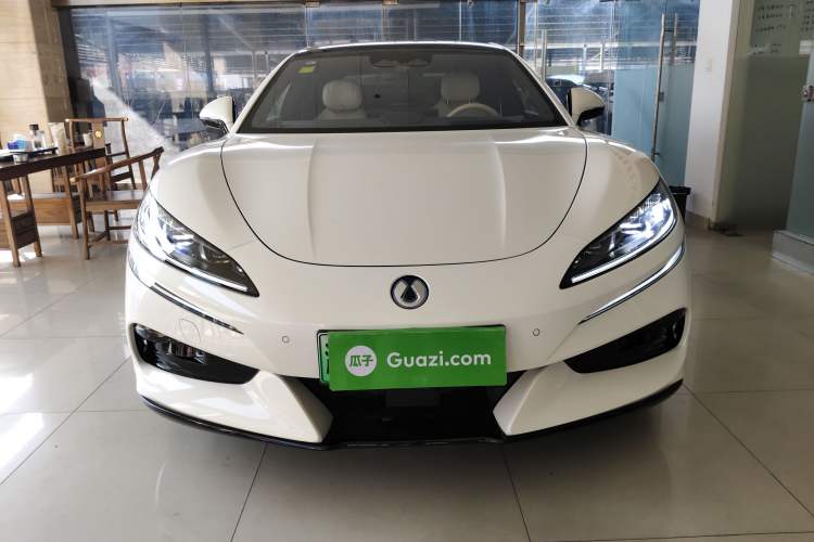 Used Denza Z9 2024 630 km All-Wheel Drive Max Version