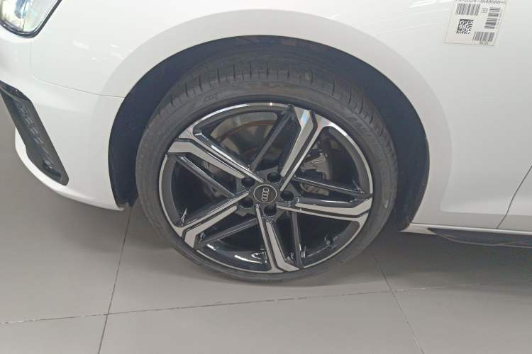 Used Audi A4L 2024 40 TFSI Luxury Dynamic Edition
