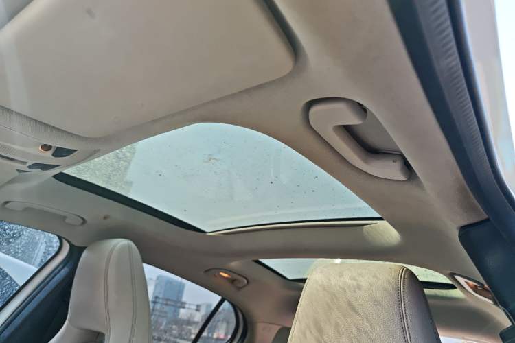 Used Mercedes-Benz GLA 2015 GLA 220 4MATIC Fashion Model