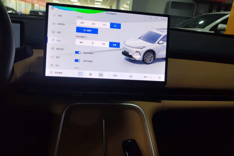 Used Geely Galaxy Galaxy Xingjian 7 EM-i 2025 120km Flagship Edition