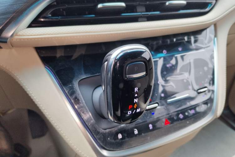 Used Buick GL8 2022 ES Land Cruiser 653T Luxury Model