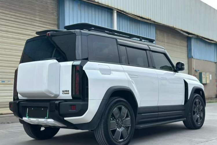 Used iCAR 03T 2024 520km Two-Wheel Drive Long-Range Version Rear Right 45 Deg