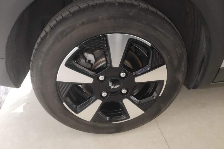 Used Wuling Bingo PLUS 2024 510 km Flagship Edition Four-Seater Version
