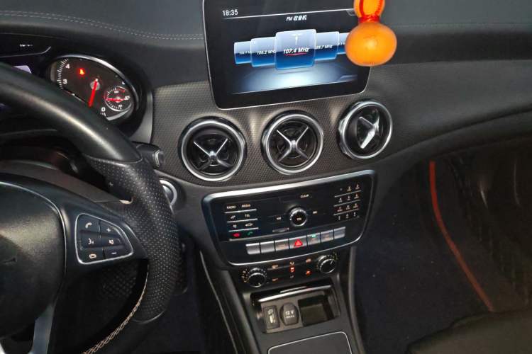 Used Mercedes-Benz GLA 2018 GLA 200 Fashion Model
