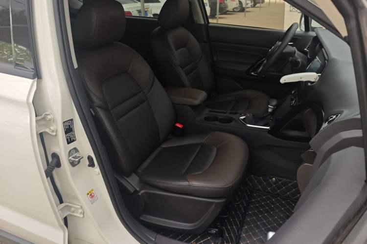 Used GAC Trumpchi GS4 2017 235T Automatic Two-Wheel Drive Elite Edition Right Front Seat