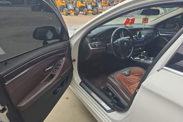 Used BMW 5 Series 2014 525Li Luxury Design Package