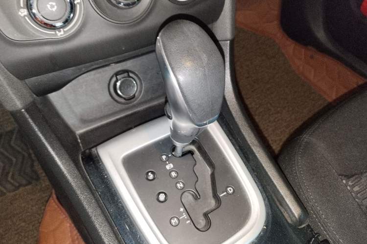 Used Citroen C4L 2014 1.8L Intelligent Drive Automatic Enjoyment Model Gear Lever