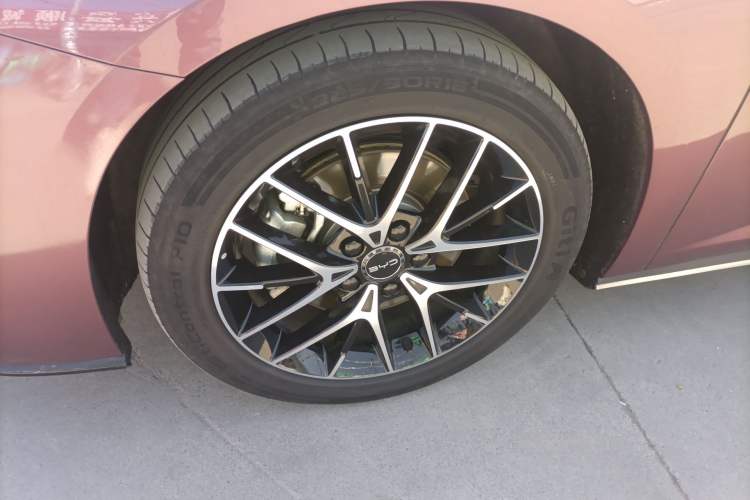 Used BYD Seal 2023 DM-i 1.5T 121km Flagship Model
