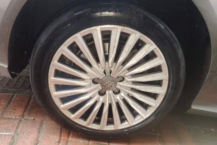 Used Audi A6L New Energy 2018 40 e-tron Right Front Wheel Hub