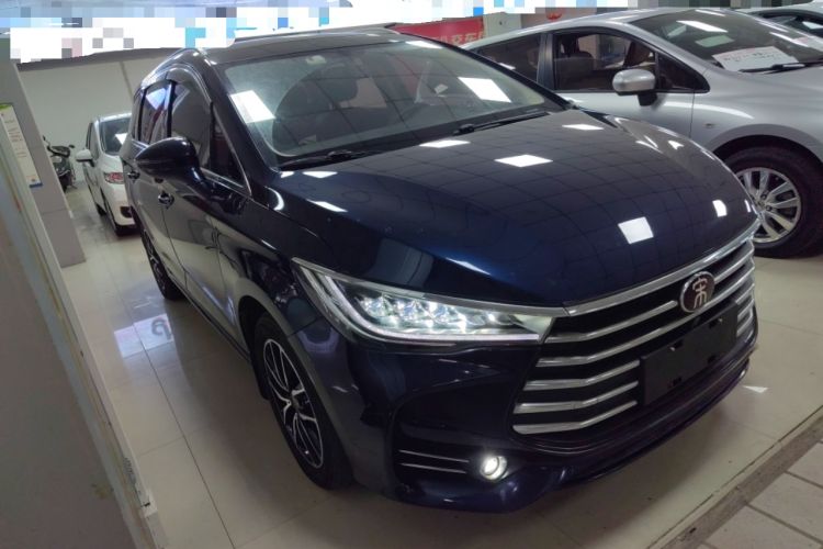 Used BYD Song MAX 2018 1.5T Automatic Smart Connect Elite Model with 6 Seats
