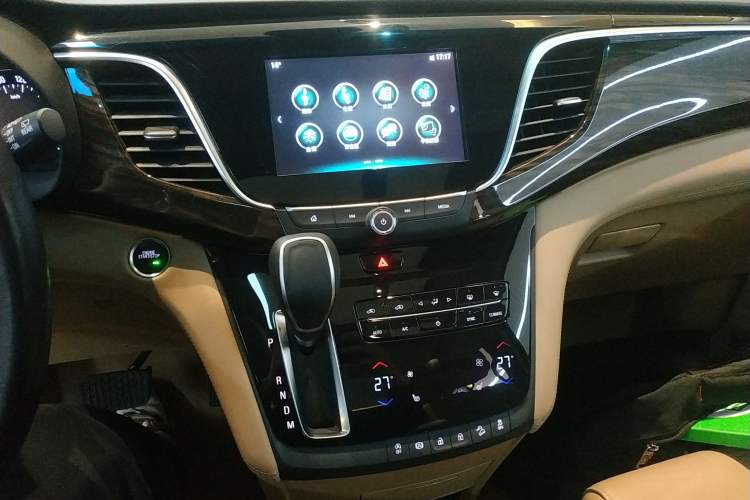 Used Buick GL8 2017 ES 28T Luxury Model China V Standard