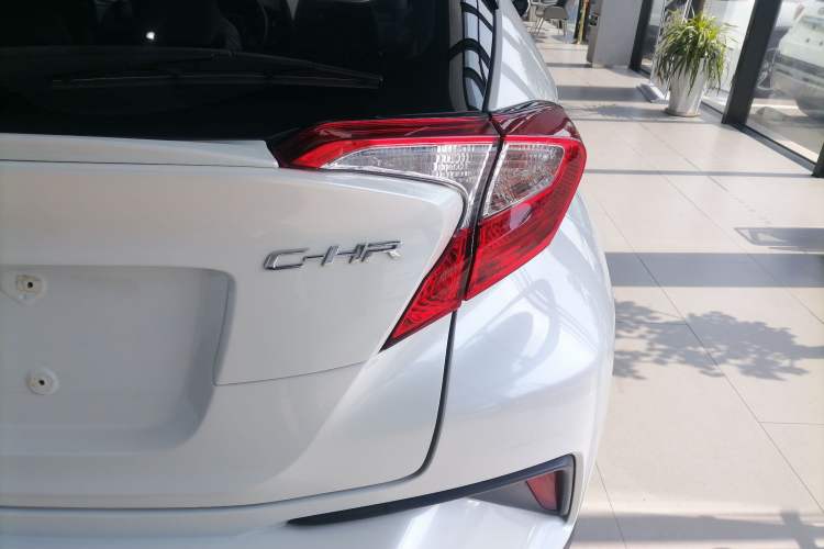 Used Toyota C-HR 2020 2.0L Leading Edition
