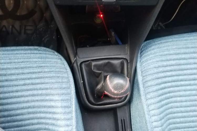 Used Volkswagen Jetta 2015 Value Edition 1.6L Manual Fashionable Style
