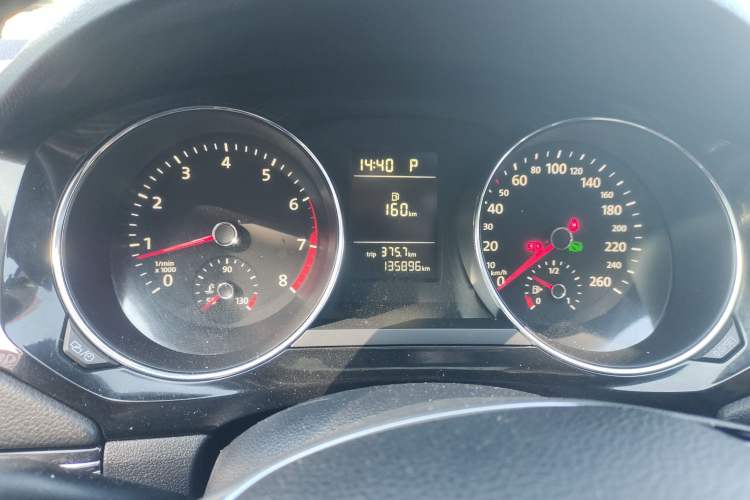 Used Volkswagen Sagitar 2015 230TSI Automatic Comfort Version