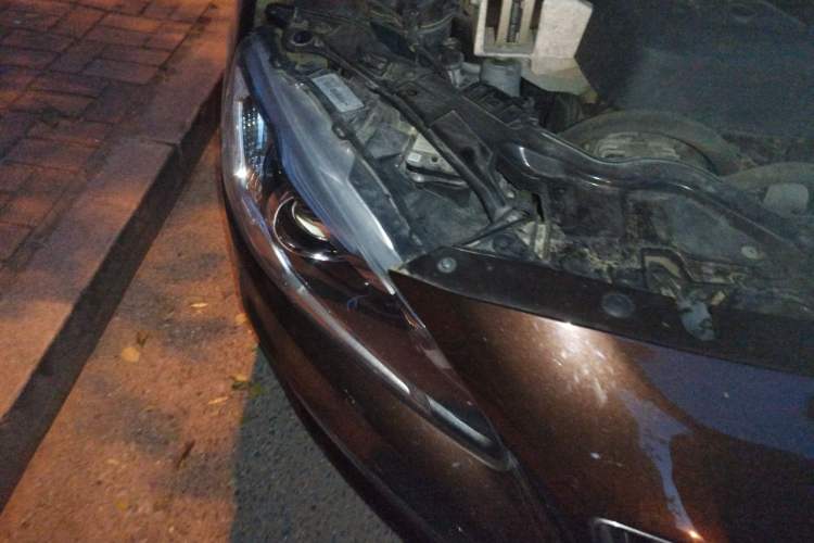 Used Volvo S60 2018 S60L T4 Smart & Ambitious Edition Right Front Headlight