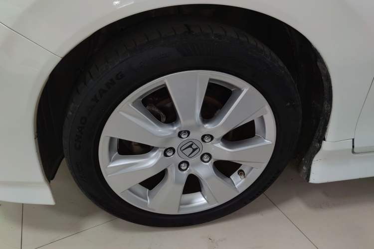 Used Honda Jade 2016 1.8L Automatic Comfort Elite Version 5 Seats Exterior 4