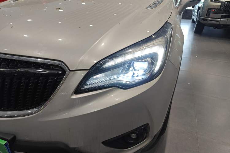 Used Buick Envision 2018 28T Four-Wheel Drive Luxury Model Left Front Headlight