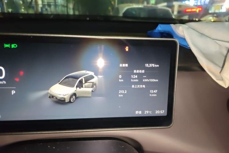 Used Leapmotor C10 2026 605 Enjoyment Edition Odometer Close Up