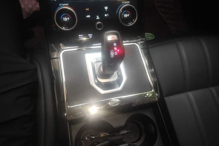 Used Land Rover Range Evoque 2023 Aurora L 249 PS Luxury Edition
