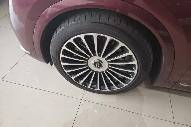 Used Hima AITO M8 2025 Extended-Range Ultra Version 53.4 kWh 5-Seater Edition
