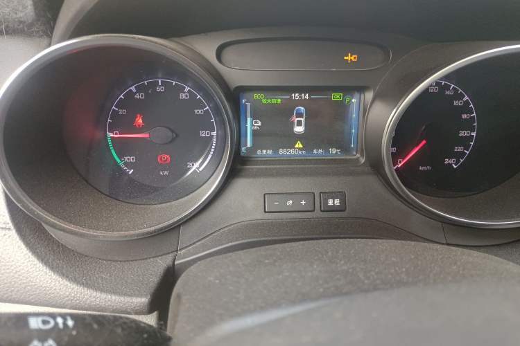 Used BYD Yuan New Energy 2019 EV360 Smart Connect Elite Model Odometer Close Up