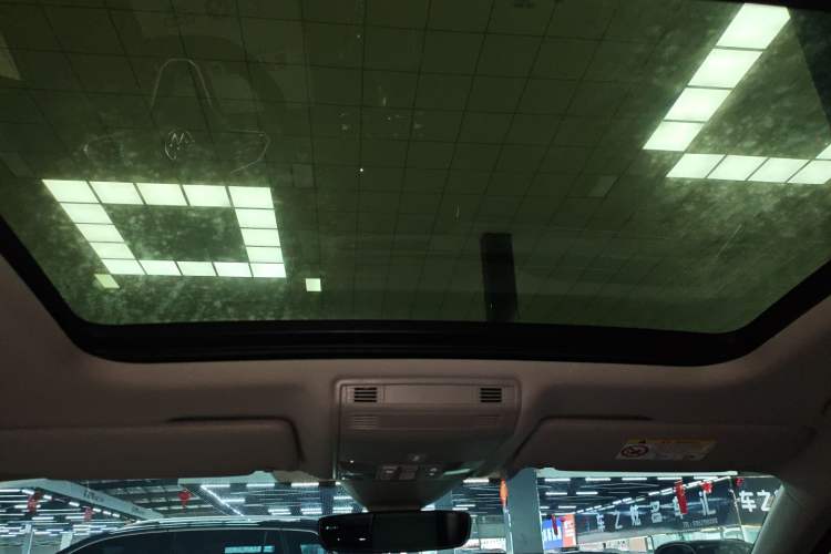 Used Volkswagen Magotan 2023 2 Million Units Commemorative Edition 330TSI DSG Luxury Version Headliner